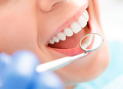 Myths of teeth whitening
