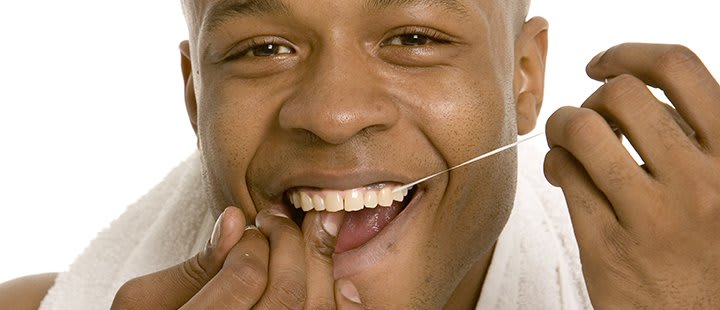 MANUAL BRUSHING TECHNIQUE FOR TEETH AND USE OF THE DENTAL THREAD